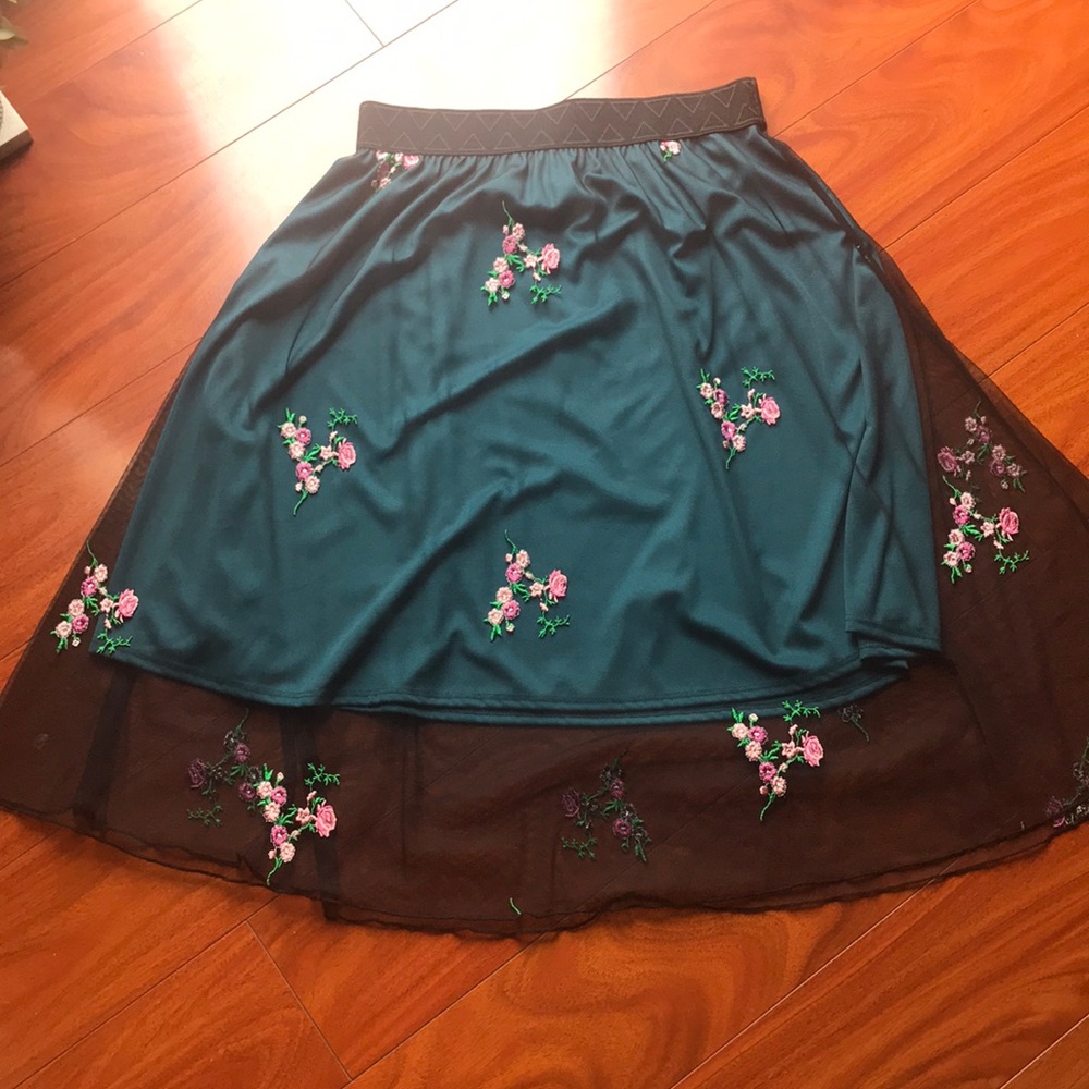 LuLaRoe Lola  Skirt